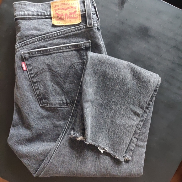 Practically brand new Levi's 501s - Picture 1 of 7
